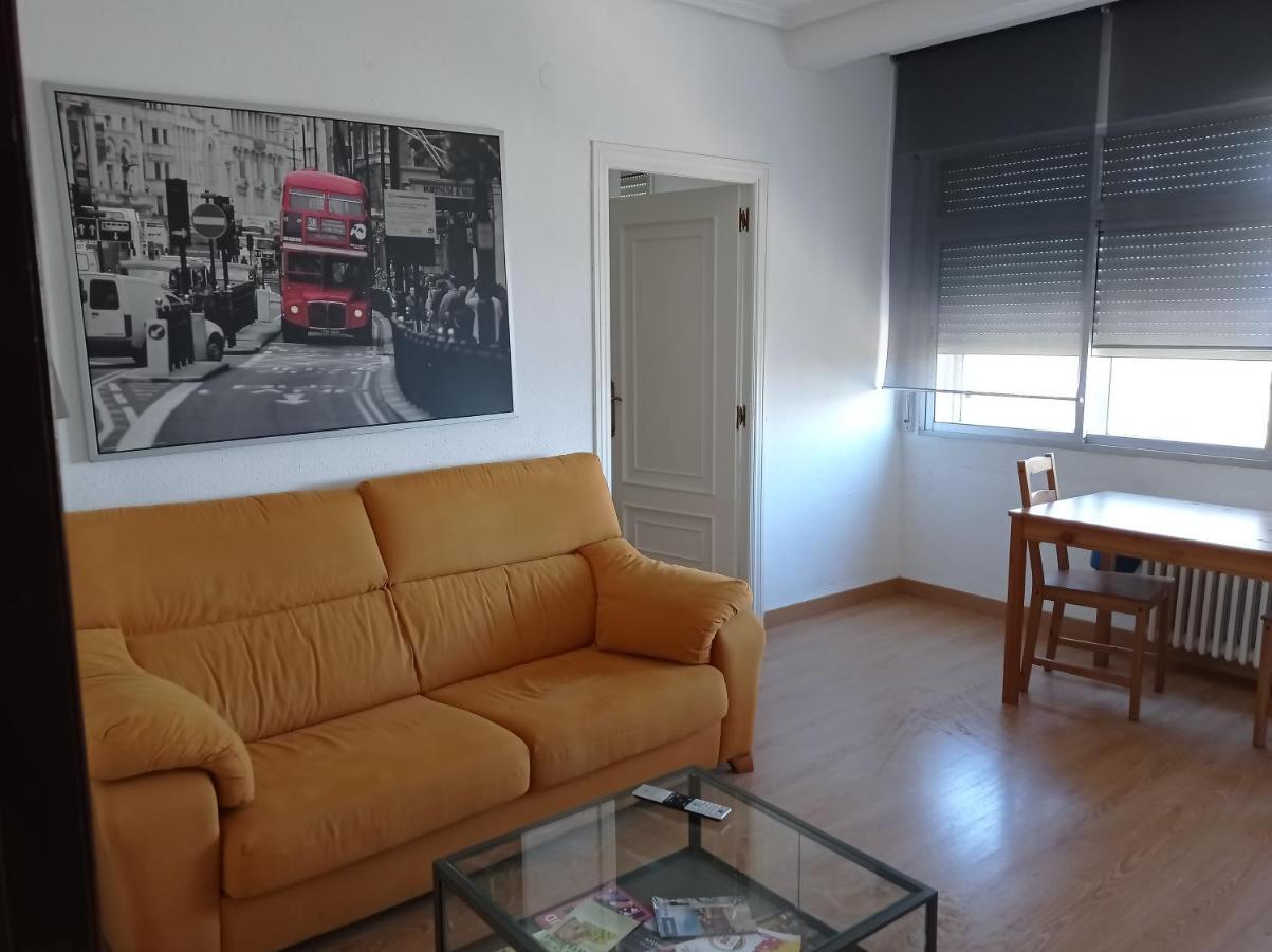 Apartamento Tisare Wifi Apartment Valladolid Exterior foto